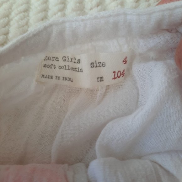 ZARA Top With Embroidery - Size 4 - Picture 3 of 5